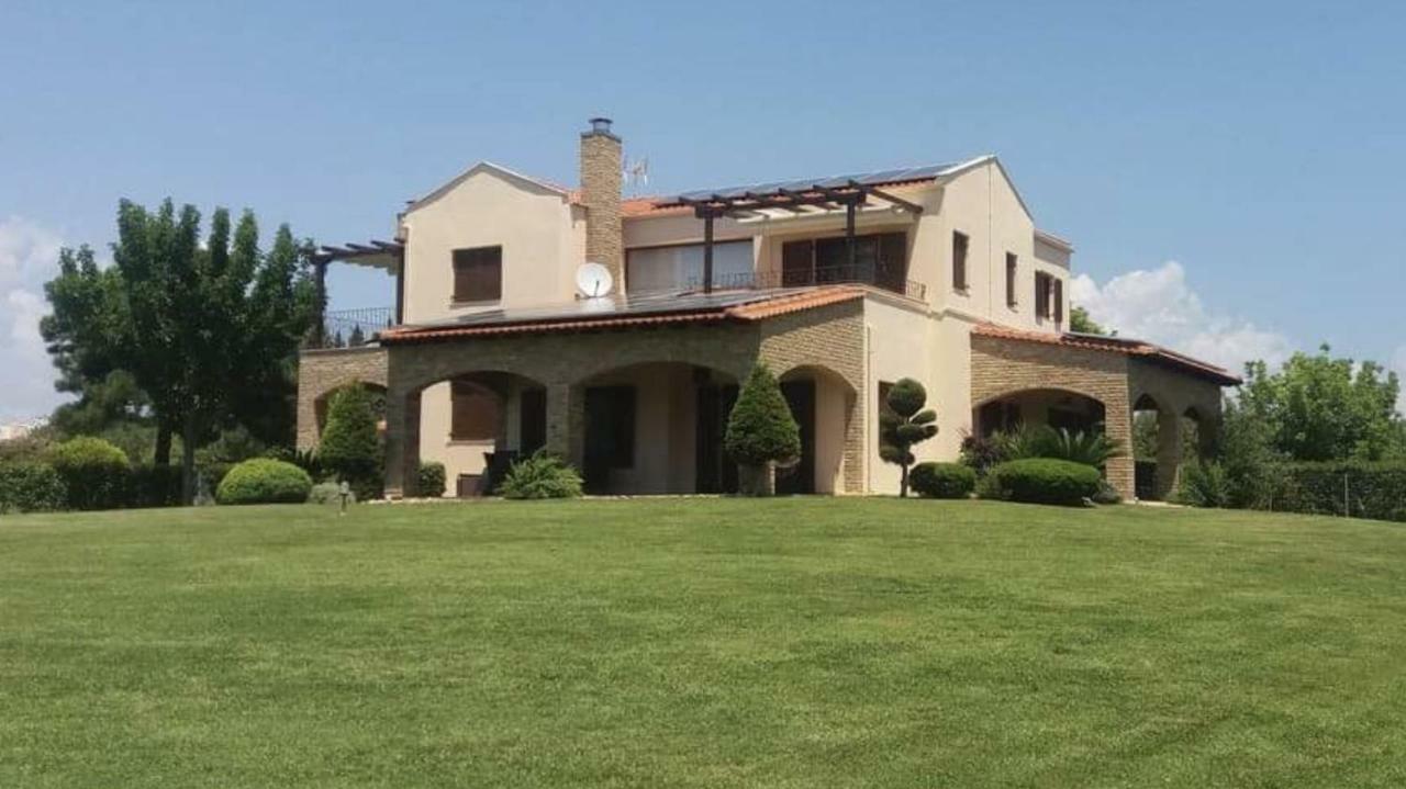 M Varkes Villa 尼亚·蒙达尼亚 外观 照片